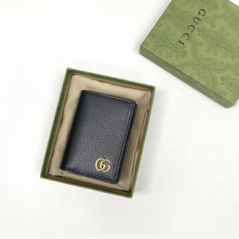 G*u*i wallets & purse